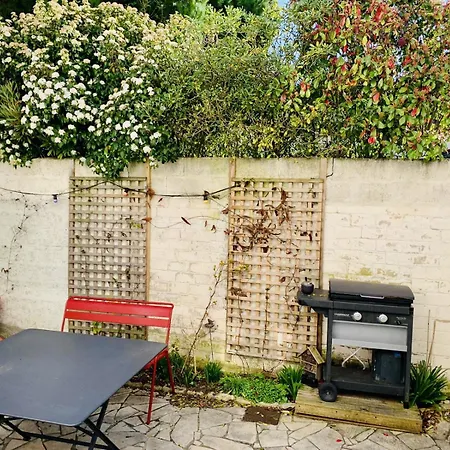 Maison 3 Avec Cour Privative Nyaraló La Rochelle